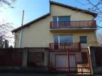 Eladó családi ház, Tatabányán 125 M Ft, 4 szobás