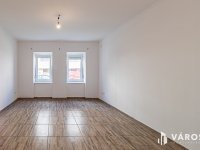 Eladó téglalakás, Szegeden 32.5 M Ft, 1 szobás
