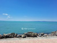 Eladó nyaraló, Balatonakarattyán 205.384 M Ft, 3 szobás