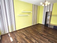 Eladó panellakás, Szolnokon 24.5 M Ft, 2 szobás
