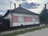 Eladó családi ház, Hajdúböszörményen 42 M Ft, 3 szobás