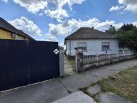 Eladó családi ház, Tápiószecsőn 45 M Ft, 3 szobás