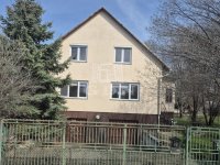 Eladó családi ház, Százhalombattán 92.5 M Ft, 9 szobás