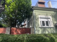 Eladó családi ház, Sopronban 97 M Ft, 6 szobás
