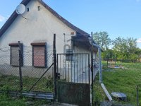Eladó családi ház, Mezőkomáromban 8.99 M Ft, 2 szobás