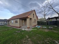 Eladó családi ház, Kabán 39.5 M Ft, 1+2 szobás
