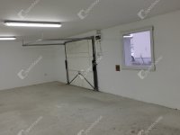 Kiadó ipari ingatlan, Pápán 65 E Ft / hó / költözzbe.hu