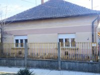 Eladó családi ház, Törökszentmiklóson 18.5 M Ft, 2 szobás