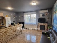 Eladó családi ház, Üllőn 128 M Ft, 5+1 szobás