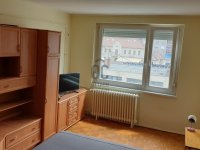 Eladó panellakás, Ózdon 9.8 M Ft, 2 szobás