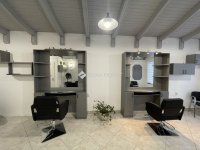 Kiadó üzlethelyiség, Nyergesújfaluban, Kossuth Lajos utcában