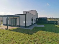 Eladó családi ház, Szombathelyen 99 M Ft, 4 szobás