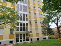Eladó téglalakás, Győrött 35.35 M Ft, 2 szobás