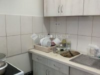 Eladó családi ház, Vecsésen 350 M Ft, 1 szobás