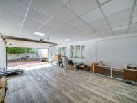 Eladó családi ház, Erdőkertesen 149.9 M Ft, 6 szobás
