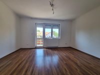 Eladó téglalakás, Mosonmagyaróváron 49.9 M Ft, 3 szobás