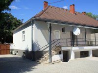 Eladó családi ház, Baján, Vitéz utcában 64.9 M Ft, 3 szobás
