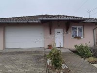 Eladó családi ház, Szigetszentmiklóson 87.9 M Ft, 4 szobás