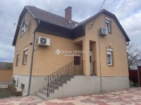 Eladó családi ház, Tiszakécskén 64 M Ft, 5 szobás