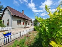 Eladó családi ház, Szigetszentmártonban 89.999 M Ft, 4+2 szobás