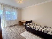 Kiadó téglalakás, albérlet, Debrecenben 350 E Ft / hó, 3 szobás