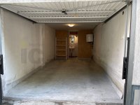 Eladó garázs, Szegeden, Batthyány utcában 10.5 M Ft