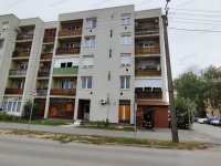 Eladó panellakás, Nyírbátorban 33 M Ft, 3 szobás