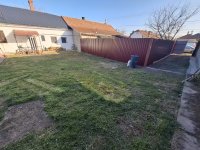 Eladó családi ház, Kiskunfélegyházán 18 M Ft, 2 szobás