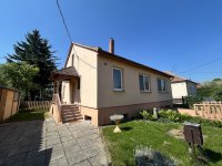 Eladó családi ház, Mosonmagyaróváron 66.9 M Ft, 2 szobás