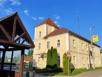 Eladó családi ház, Balatonföldváron 159 M Ft, 20 szobás