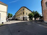 Kiadó iroda, Székesfehérvárott 145 E Ft / hó, 3 szobás