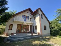 Eladó családi ház, Szigetmonostorban 155 M Ft, 4 szobás