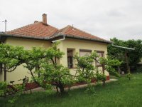 Eladó családi ház, Gádoroson 9.5 M Ft, 2+1 szobás