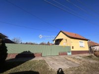 Eladó családi ház, Kecelen 17.2 M Ft, 1 szobás