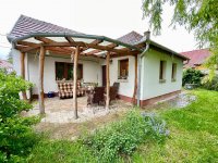 Eladó családi ház, Szigetszentmiklóson 74.99 M Ft, 3 szobás