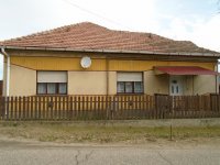 Eladó családi ház, Tiszakécskén, Kolozsvári utcában 19.9 M Ft