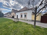 Eladó családi ház, Kecskéden 29.9 M Ft, 3 szobás
