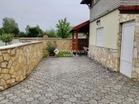 Eladó családi ház, Pogányon 94.94 M Ft, 6 szobás