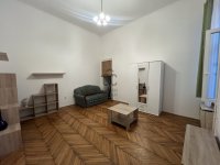 Eladó téglalakás, V. kerületben 86 M Ft, 2 szobás