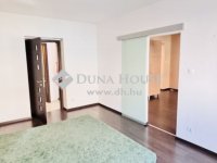 Kiadó téglalakás, albérlet, Pécsett 260 E Ft / hó, 3 szobás