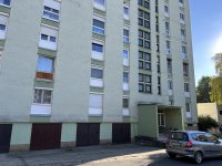 Kiadó panellakás, albérlet, Pécsett 135 E Ft / hó, 3 szobás