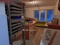 Eladó üzlethelyiség, Nyíregyházán 39 M Ft