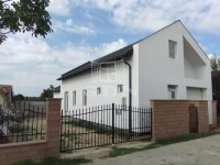 Eladó ikerház, Gödöllőn 99.9 M Ft, 5 szobás
