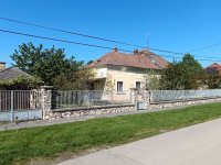 Eladó családi ház, Pápán 29.9 M Ft, 2 szobás