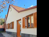 Kiadó téglalakás, albérlet, Pécsett 180 E Ft / hó, 2 szobás