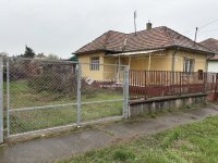 Eladó családi ház, Vecsésen 51 M Ft, 2 szobás