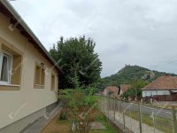 Eladó családi ház, Szigligeten 99.9 M Ft, 3 szobás