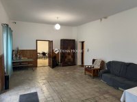 Eladó üzlethelyiség, Beziben 29.5 M Ft / költözzbe.hu
