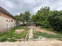 Eladó családi ház, Siófokon 39.9 M Ft, 6 szobás
