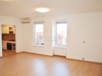 Kiadó téglalakás, albérlet, Kecskeméten 250 E Ft / hó